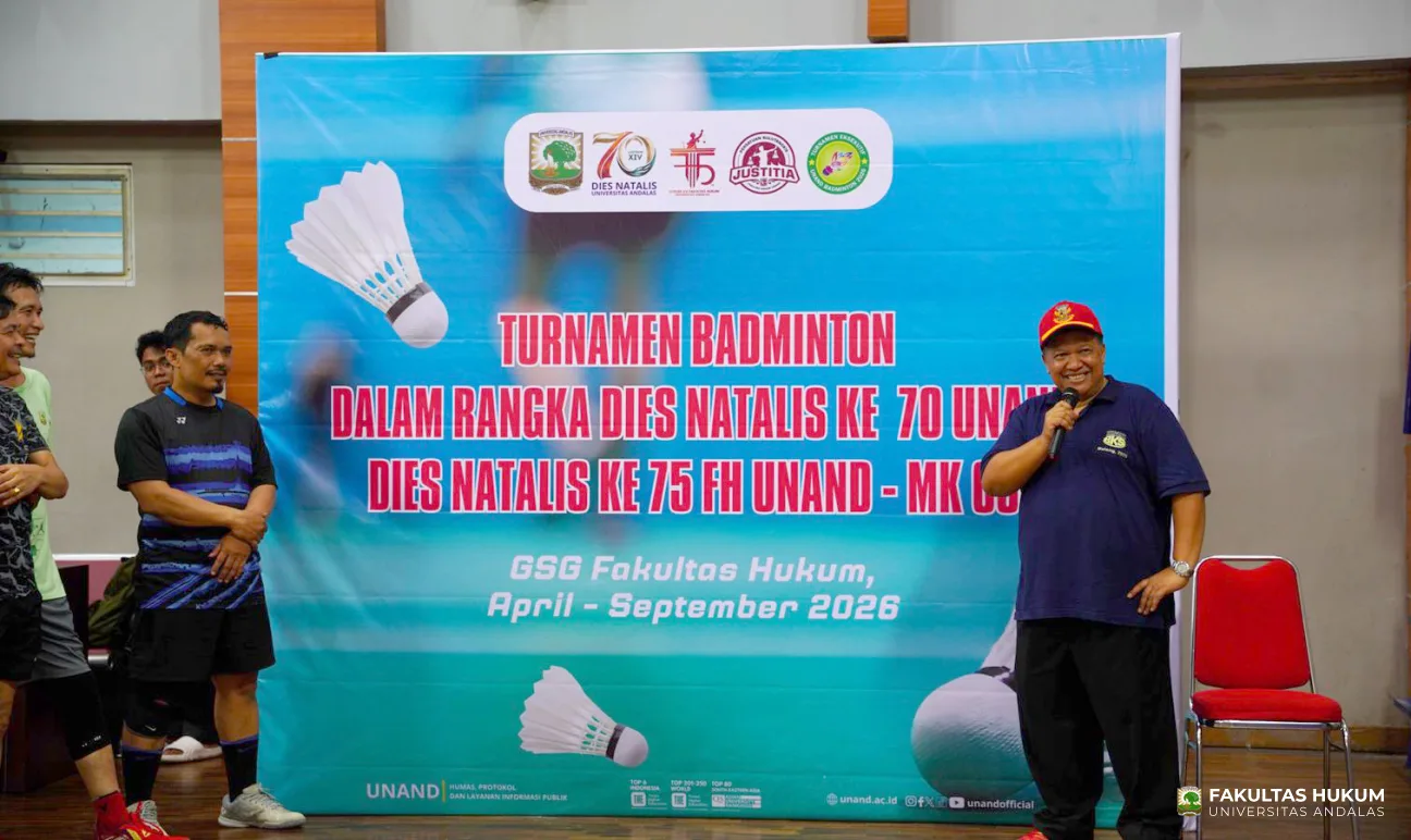 Foto 6 Turnamen Badminton FH Unand - MK Cup