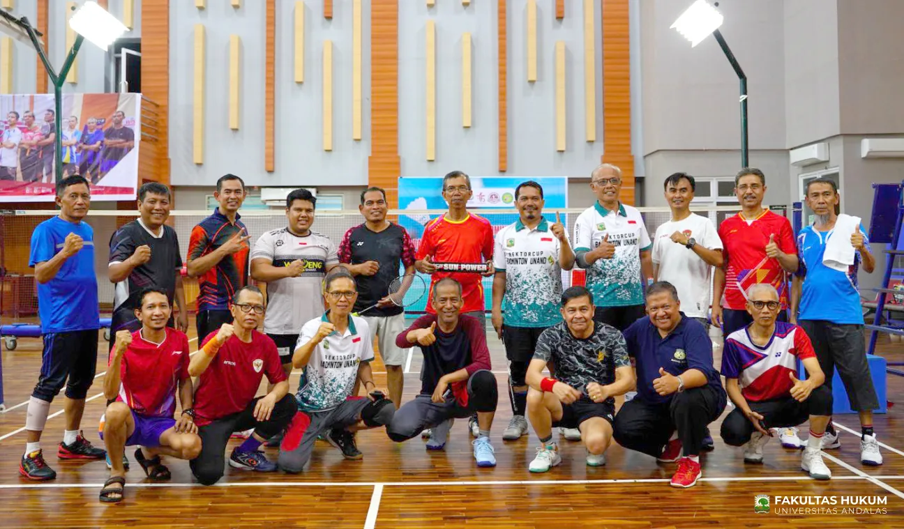 Foto 11 Turnamen Badminton FH Unand - MK Cup