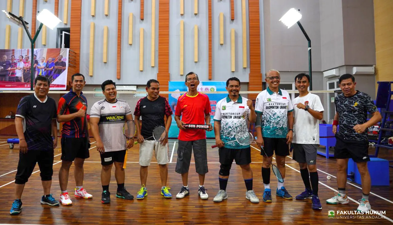 Foto 13 Turnamen Badminton FH Unand - MK Cup