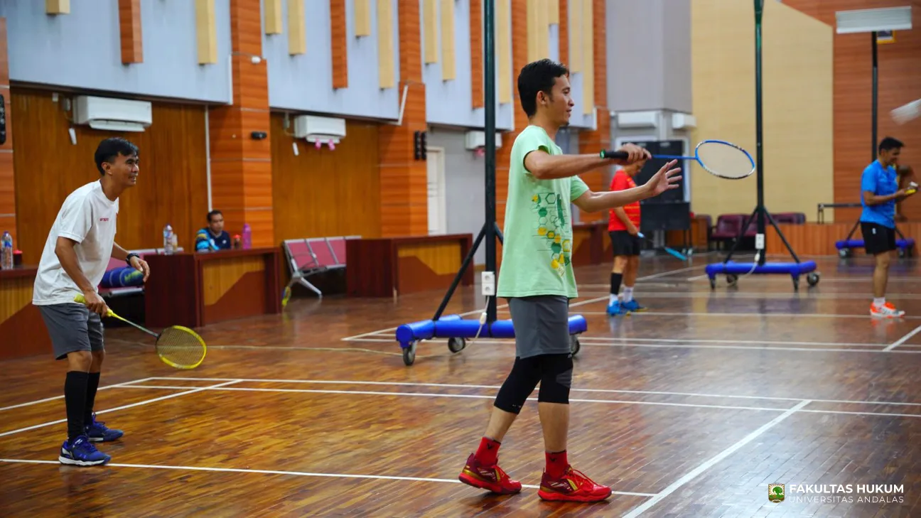 Foto 14 Turnamen Badminton FH Unand - MK Cup