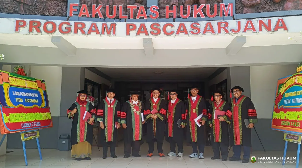 Foto 1 Ujian Terbuka Doktor Titin Fatimah