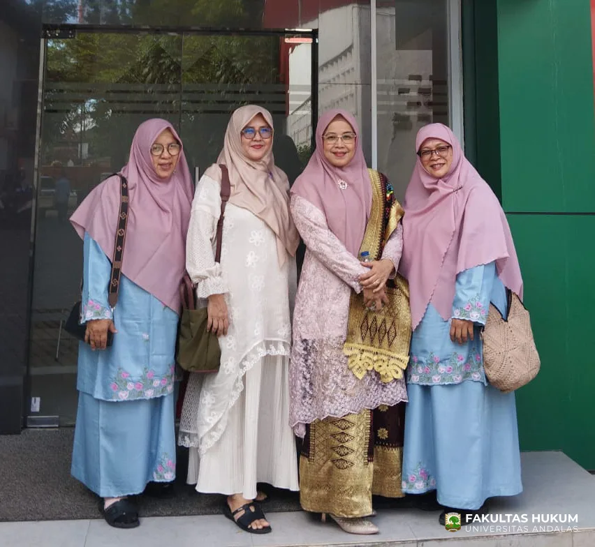 Foto 2 Momen Ujian Terbuka Doktor Titin Fatimah