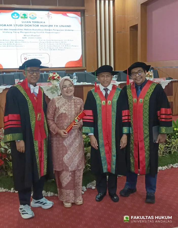 Foto 10 Ujian Terbuka Doktor Wiwit Pratiwi