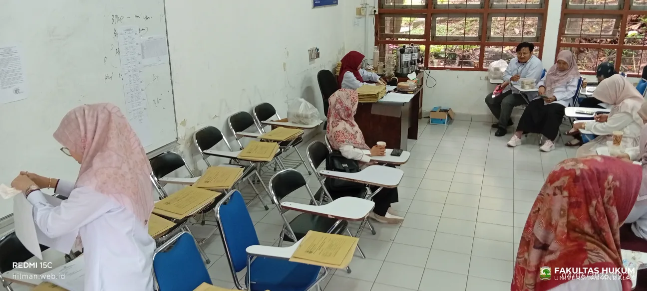 Foto 3 Suasana Sekretariat UTS 2025/2026