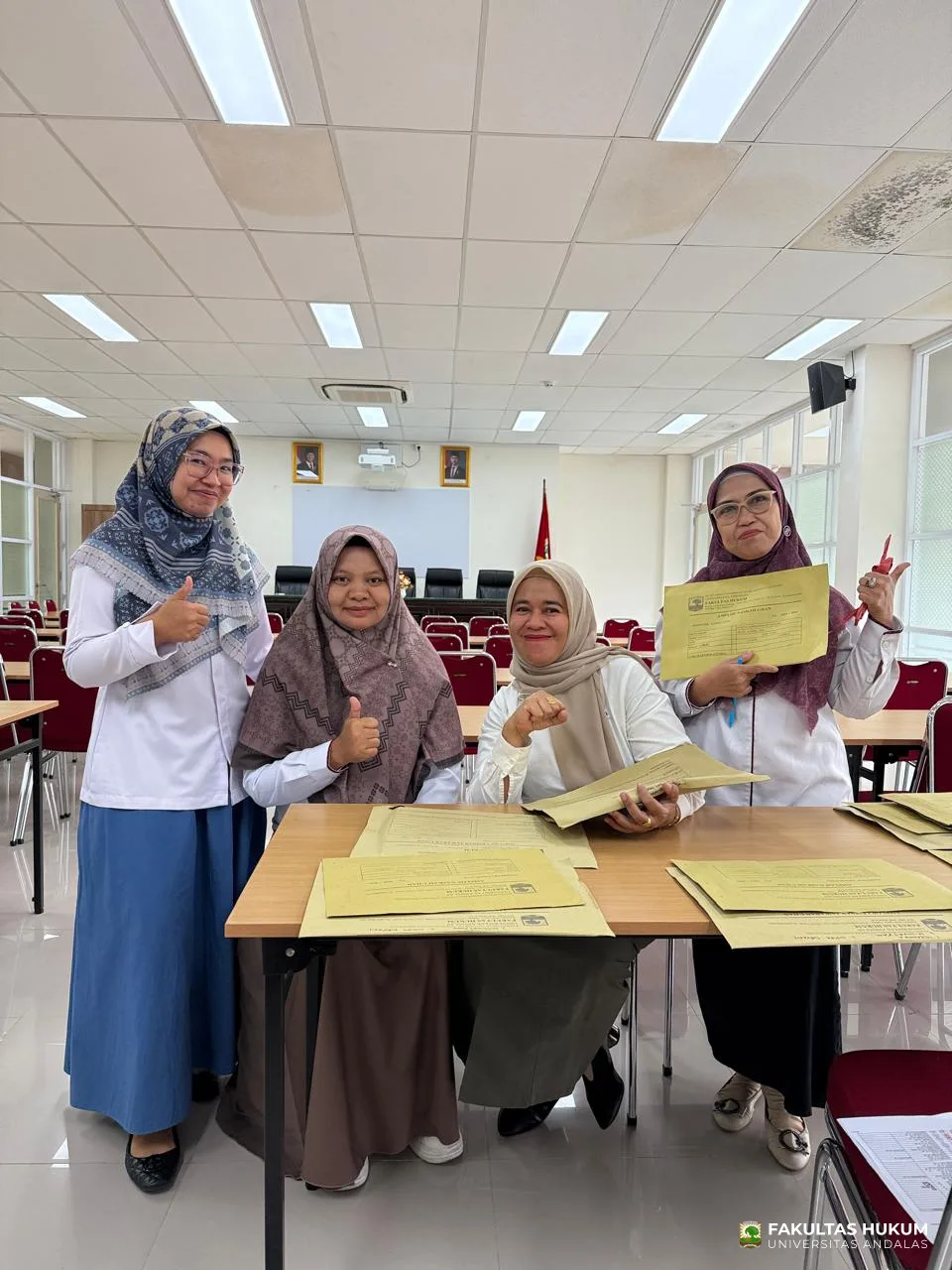 Foto 1 Suasana Sekretariat UTS 2025/2026 gedung Tahir