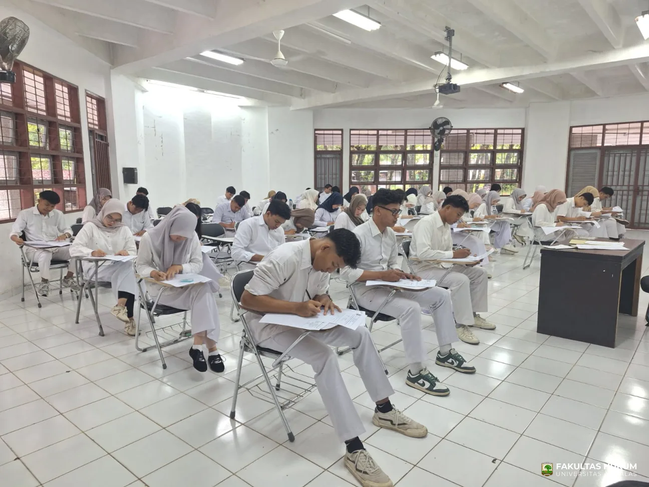 Foto 2 UTS Sem Genap TA 2025/2026