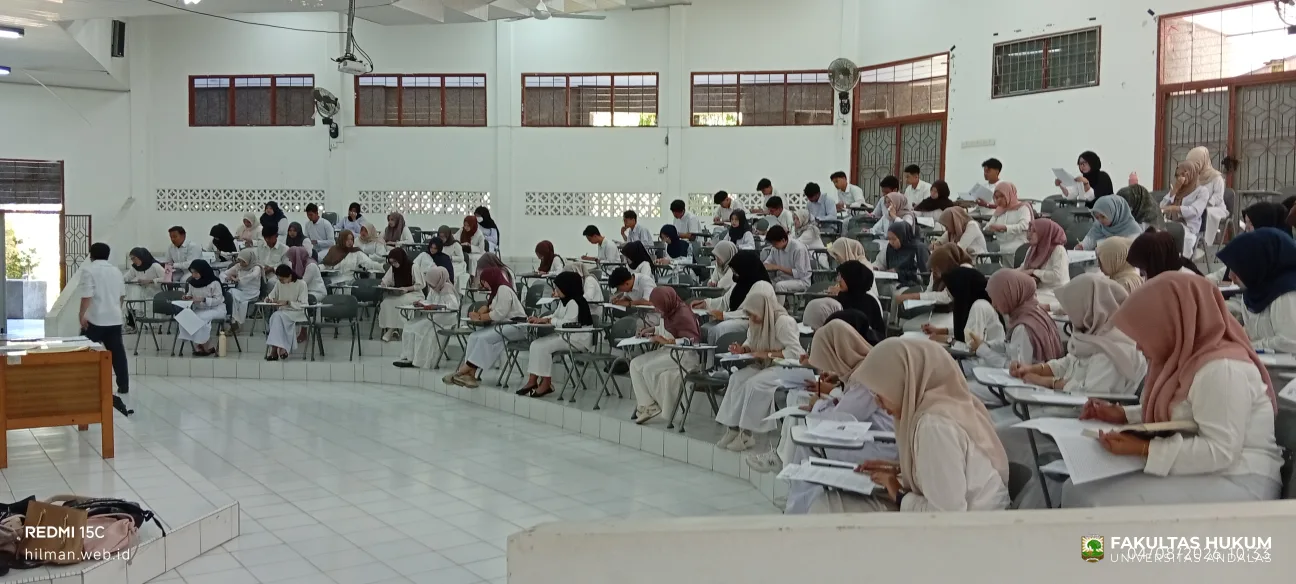 Foto 1 Suasana UTS di lokal F14