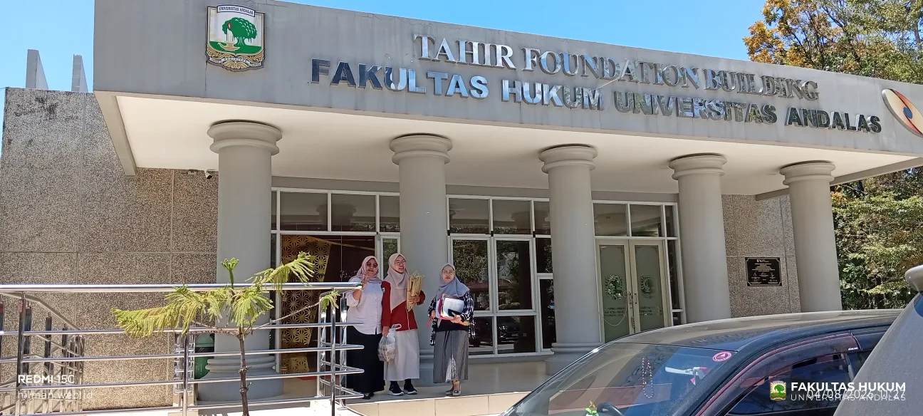 Foto 2 Sekretariat ujian uts gedung Tahir