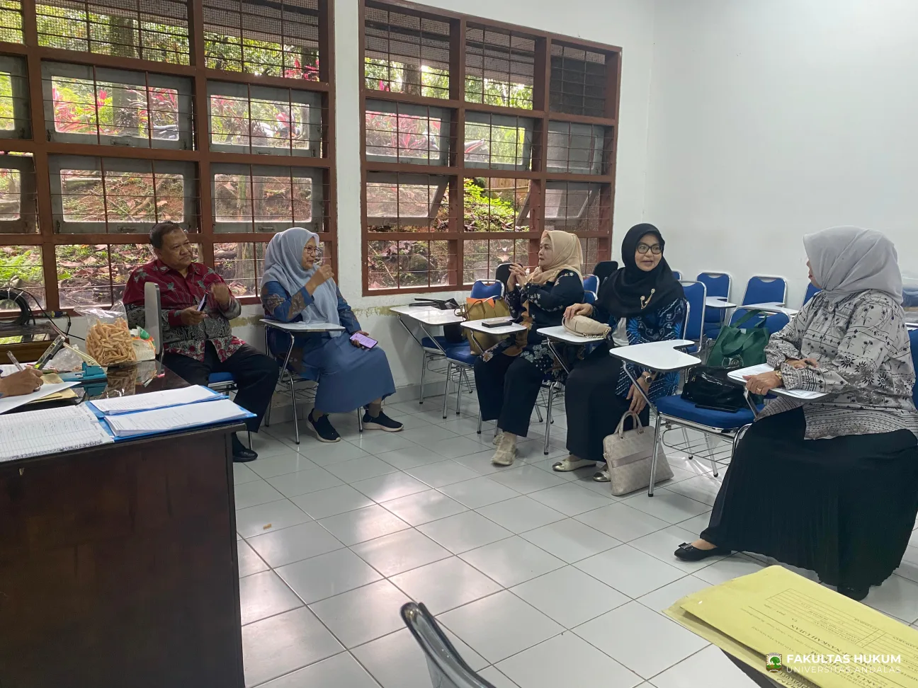 Foto 1 Sekretariat UTS Gedung F