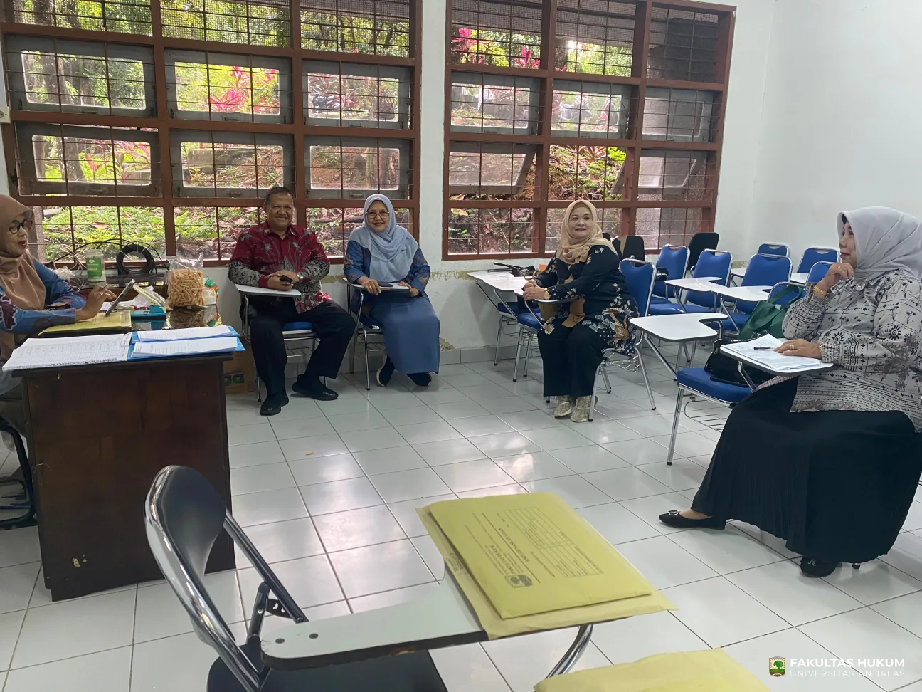 Foto 5 Sekretariat UTS Gedung F