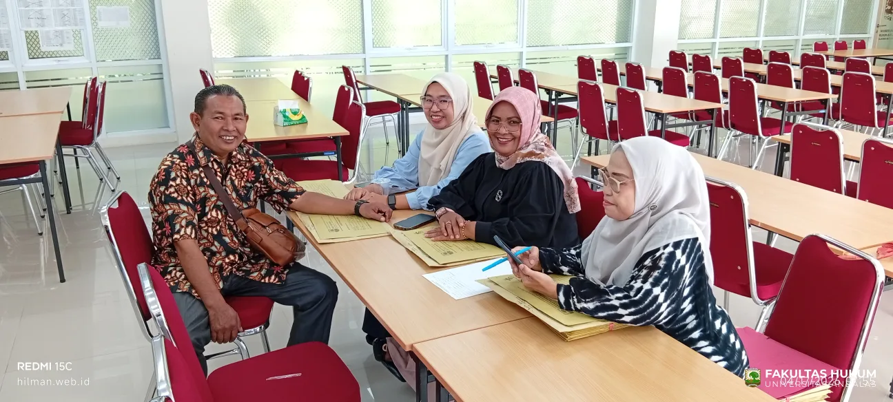 Foto 1 Sekretariat ujian di gedung Tahir Jumat 17 April 2026