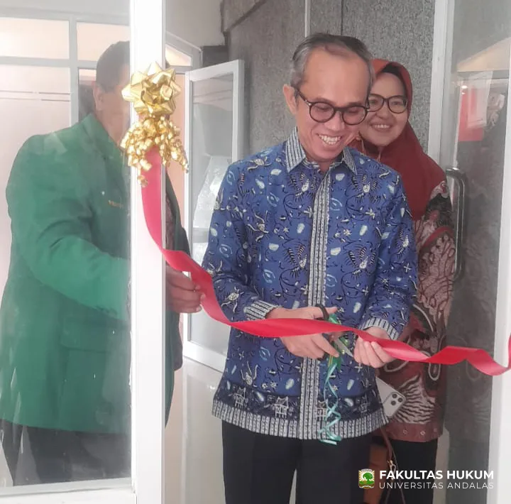 Foto 1 Peresmian Ruang Olahraga serta Ruang Podcast Fakultas Hukum