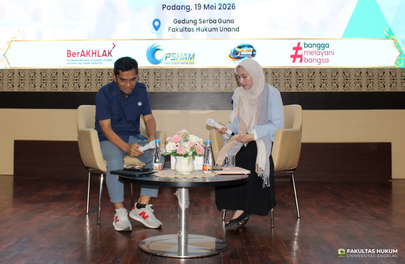 Foto 1 Narasumber Seminar dan Penguatan Kapasitas HAM bagi Mahasiswa