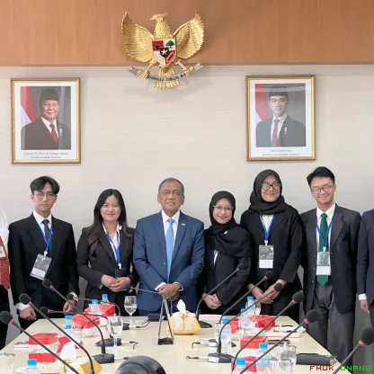 Diskusi bersama dengan Prof. Dr. Achmad Ubaedillah, M.A....