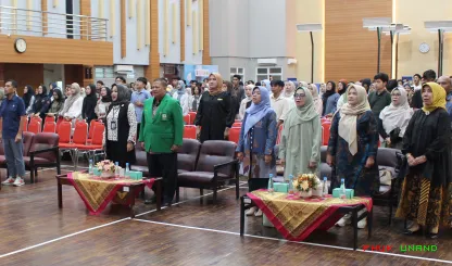 Foto 9 Kegiatan seminar dan penguatan kapasitas HAM bagi...
