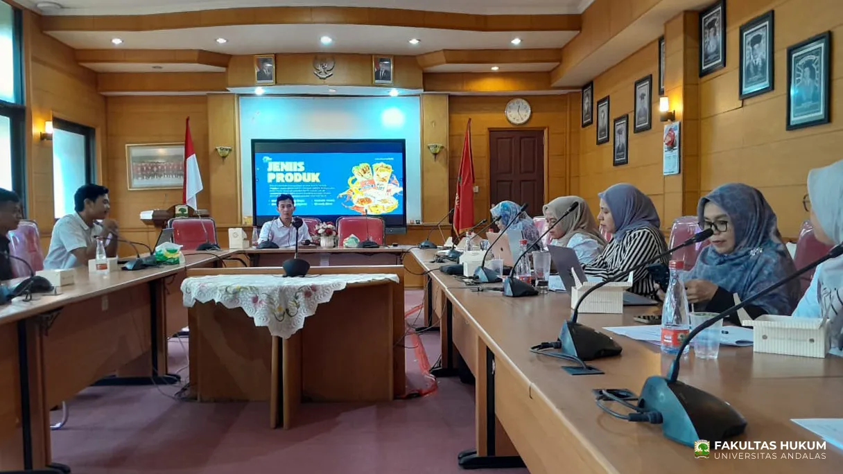 Foto 10 Wawancara dan Presentasi