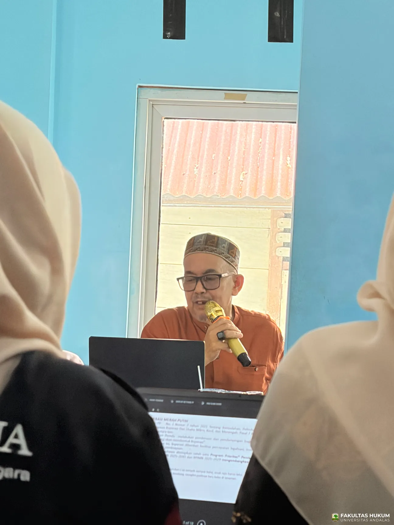 Foto 1 Pengabdian Masyarakat Pendampingan Pengelolaan Koperasi Desa Merah Putih di Padang...