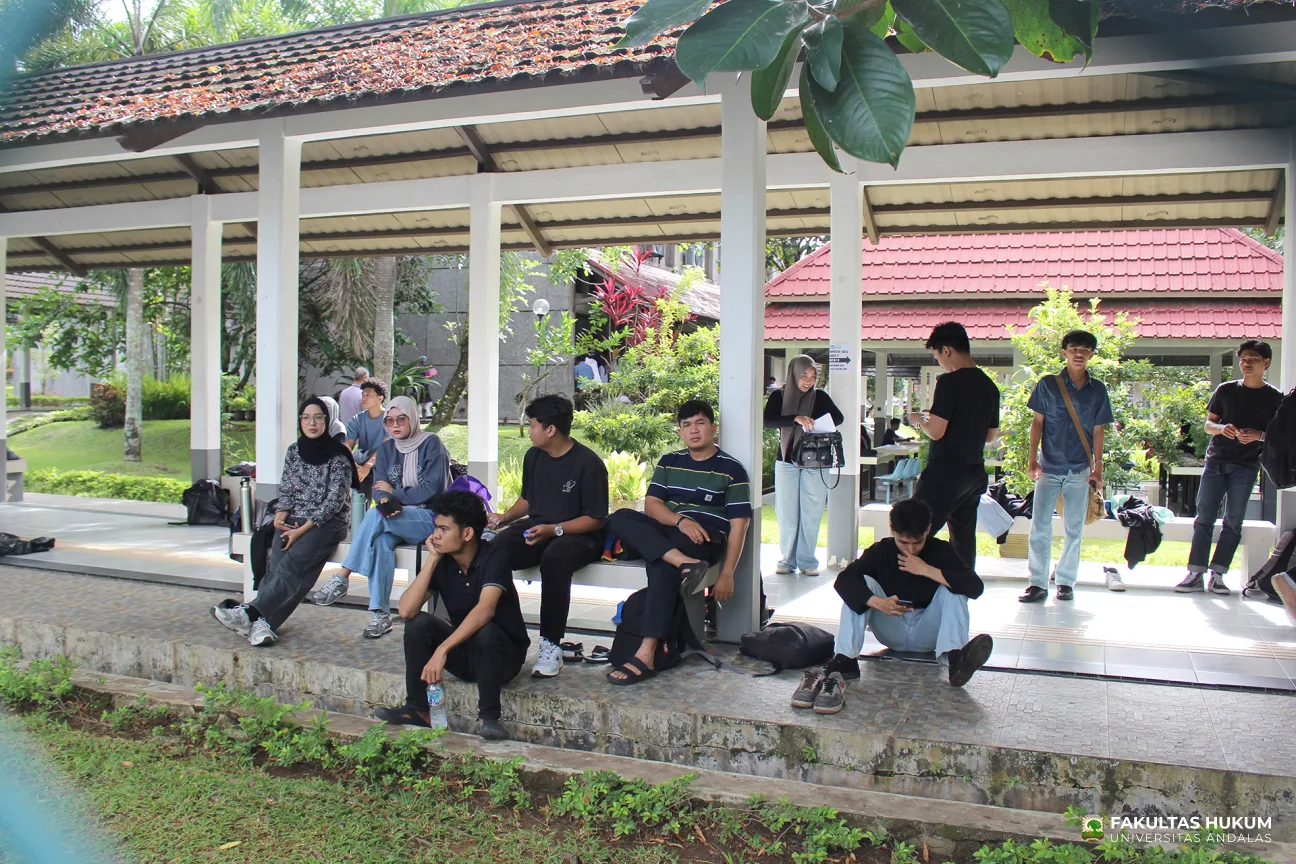 Foto 3 Kejuaraan Basket Antar Angkatan/Tingkat Se-Fakultas Hukum