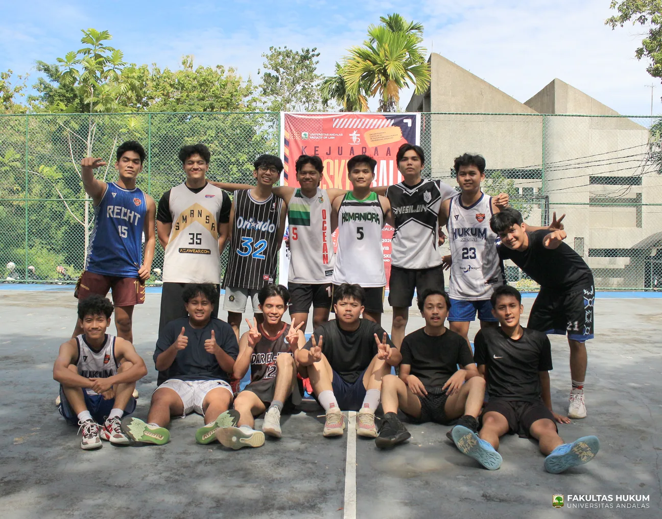 Foto 15 Kejuaraan Basket Antar Angkatan/Tingkat Se-Fakultas Hukum