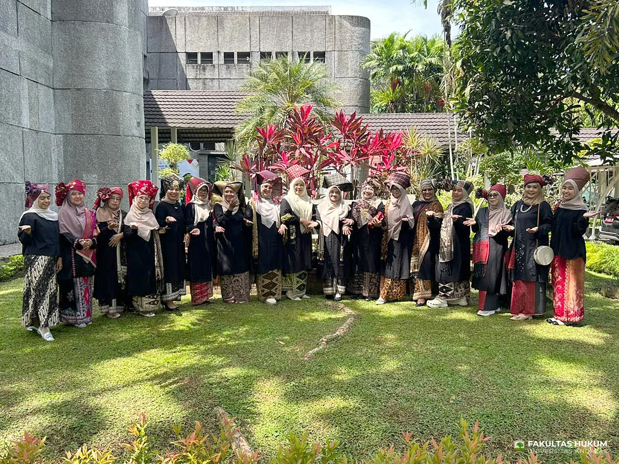 Foto 8 Pertemuan Rutin ke-20 Dharma Wanita Fakultas Hukum UNAND