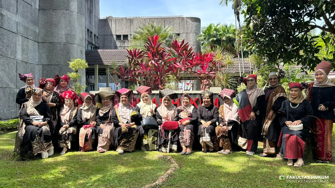 Foto 20 Pertemuan Rutin ke-20 Dharma Wanita Fakultas Hukum UNAND