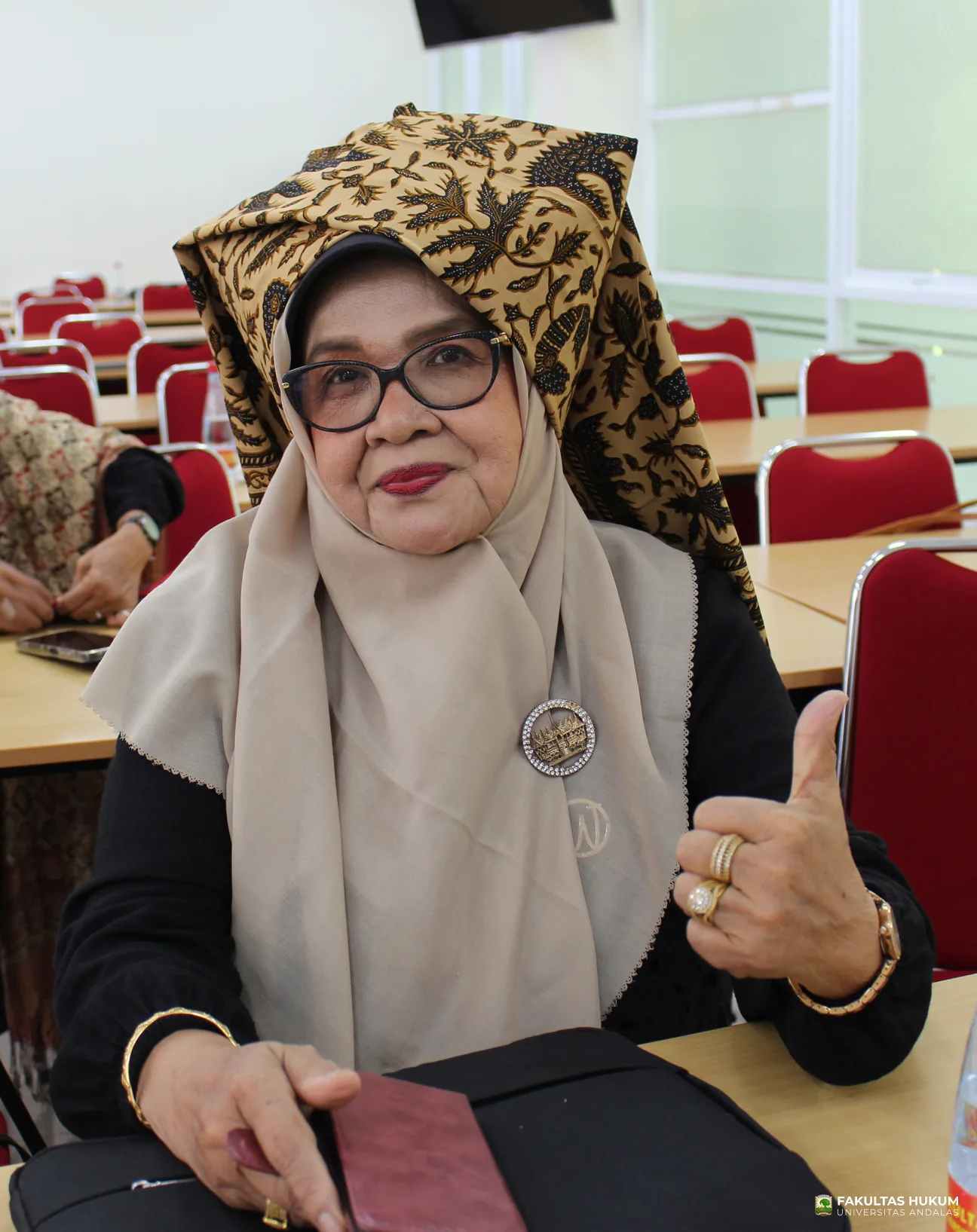 Foto 19 Tingkuluak Bundo Kanduang