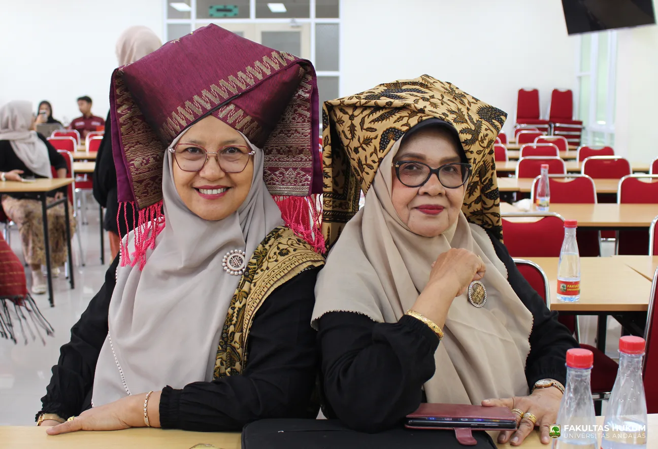 Foto 27 Tingkuluak Bundo Kanduang