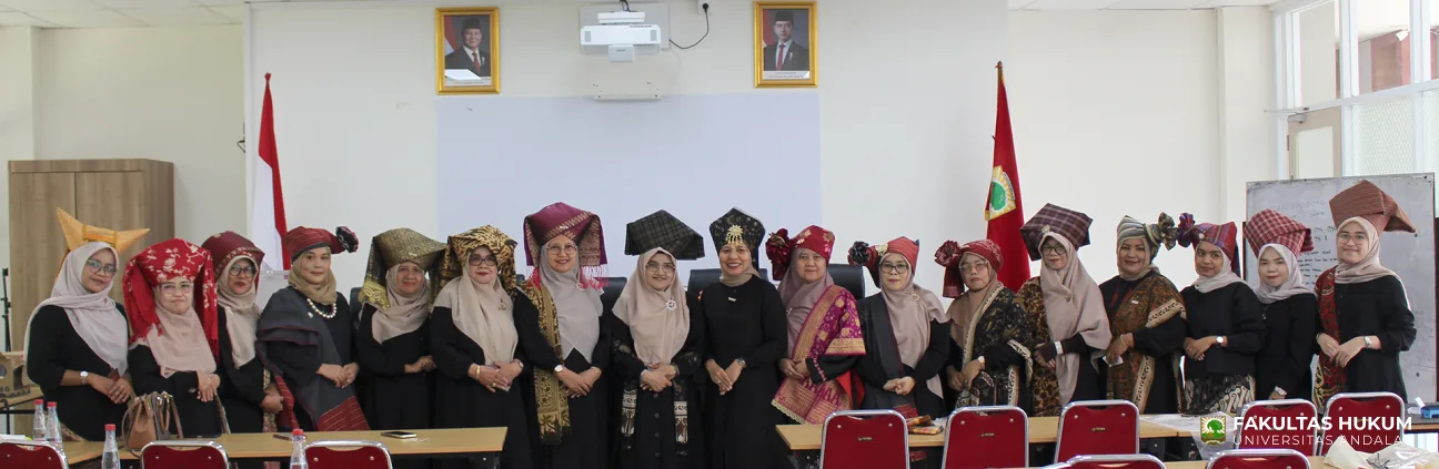 Foto 31 Tingkuluak Bundo Kanduang