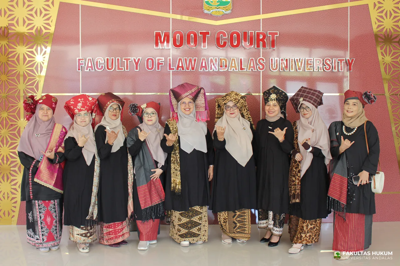 Foto 35 Tingkuluak Bundo Kanduang