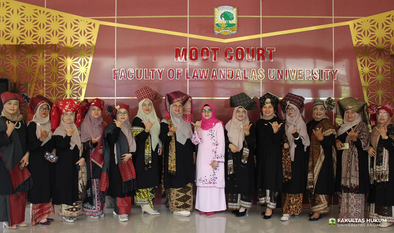 Foto 37 Tingkuluak Bundo Kanduang