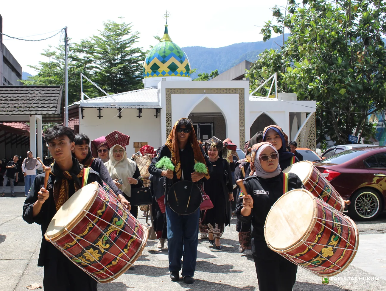 Foto 44 Tingkuluak Bundo Kanduang