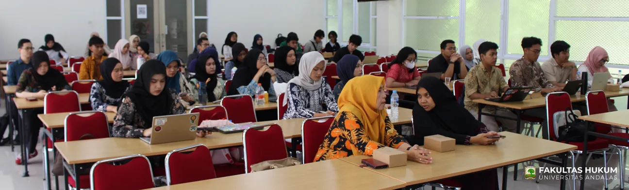 Foto 8 Praktisi Mengajar Hukum Diplomatik dan Konsuler