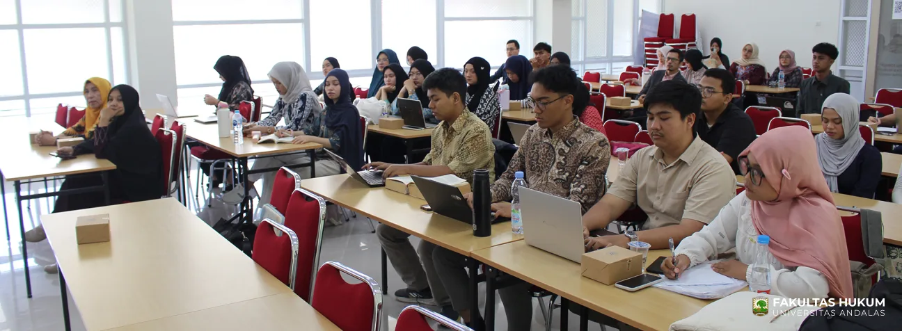 Foto 10 Praktisi Mengajar Hukum Diplomatik dan Konsuler