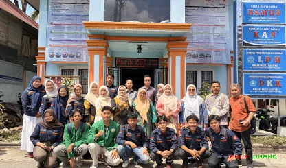 Foto 2 Kegiatan Pengabdian kepada Masyarakat bertajuk...