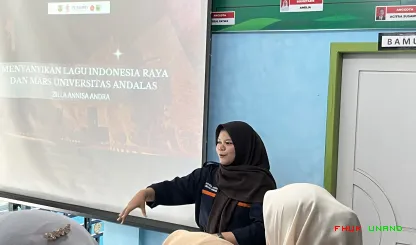 Foto 13 Kegiatan Pengabdian kepada Masyarakat bertajuk...