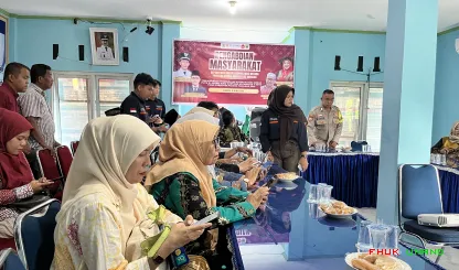 Foto 15 Kegiatan Pengabdian kepada Masyarakat bertajuk...