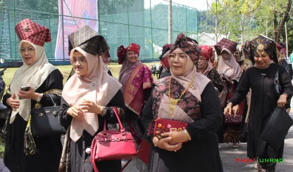 Foto 46 Acara Tutorial pembuatan tingkuluak praktis dan...