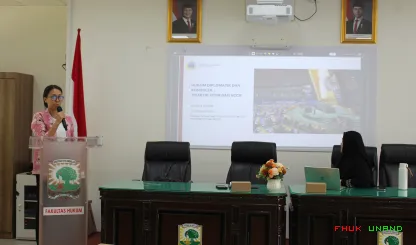 Foto 3 Praktisi Mengajar pada mata kuliah Hukum Diplomatik...