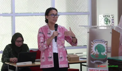 Foto 7 Praktisi Mengajar pada mata kuliah Hukum Diplomatik...