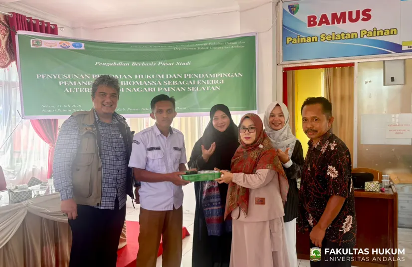 PSHKE Universitas Andalas Dorong Pemanfaatan Biomassa sebagai Energi Alternatif melalui Pendampingan Hukum di Nagari Painan Selatan