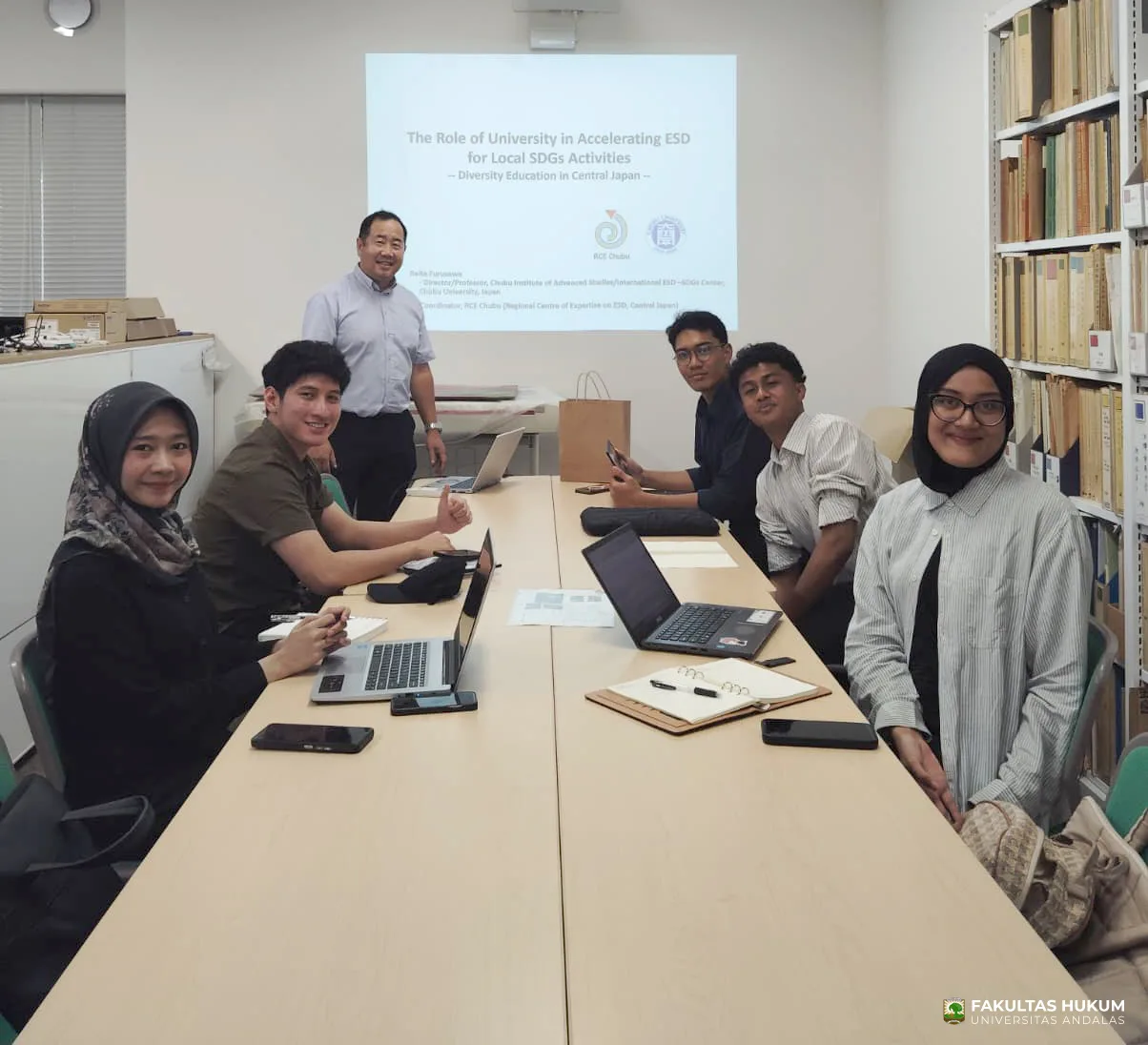 Foto 2 Delegasi FH Unand di Chubu University Jepang