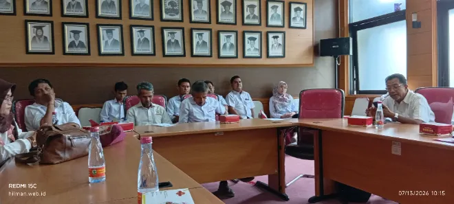 Foto 1 rapat persiapan bakti mahasiswa baru program sarjana fakultas hukum universitas andalas tahun 2026.