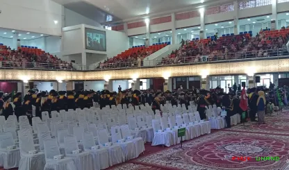 Foto 2 Universitas Andalas (UNAND) mewisuda 677 lulusan...