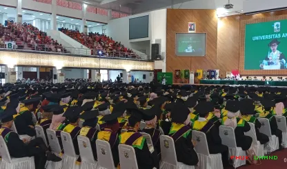 Foto 5 Universitas Andalas (UNAND) mewisuda 677 lulusan...