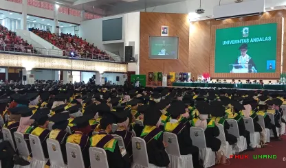 Foto 10 Universitas Andalas (UNAND) mewisuda 677 lulusan...