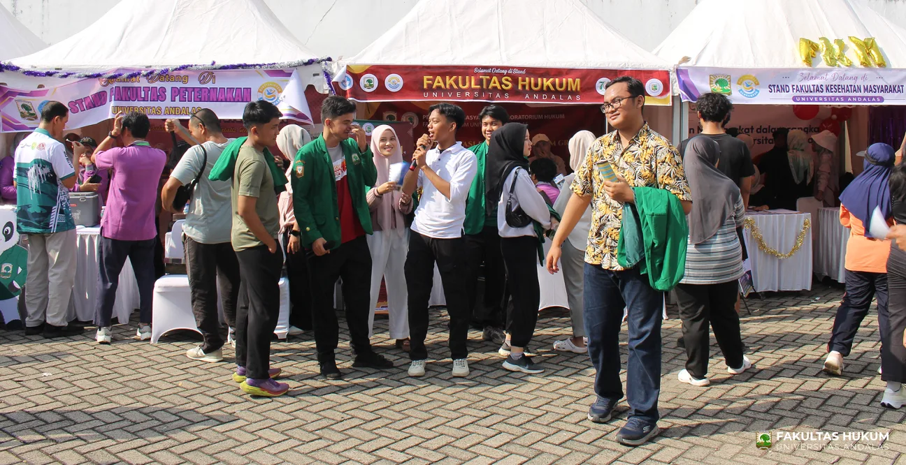 Foto 8 Stand Fakultas Hukum di CFD Pengabdian Masyarakat Universitas Andalas
