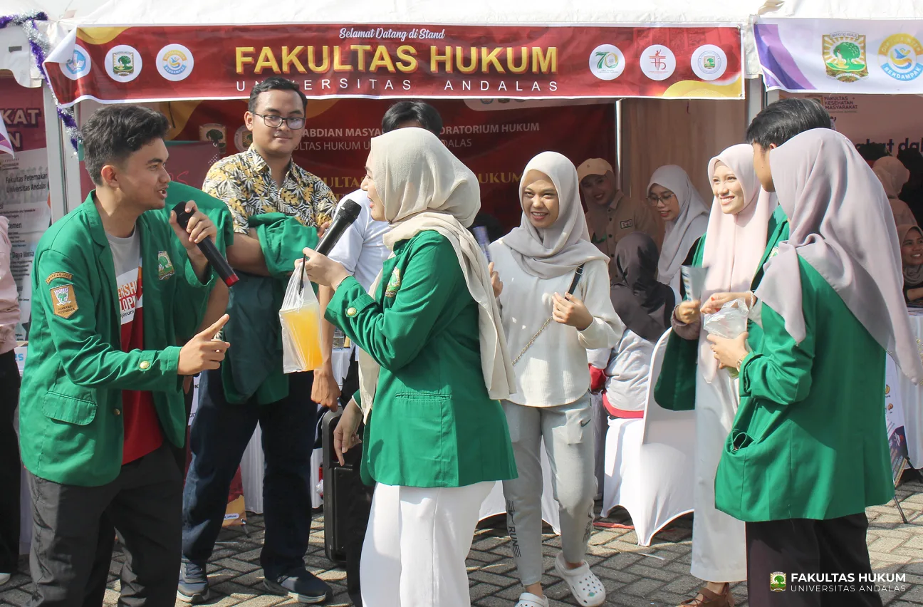 Foto 11 Stand Fakultas Hukum di CFD Pengabdian Masyarakat Universitas Andalas