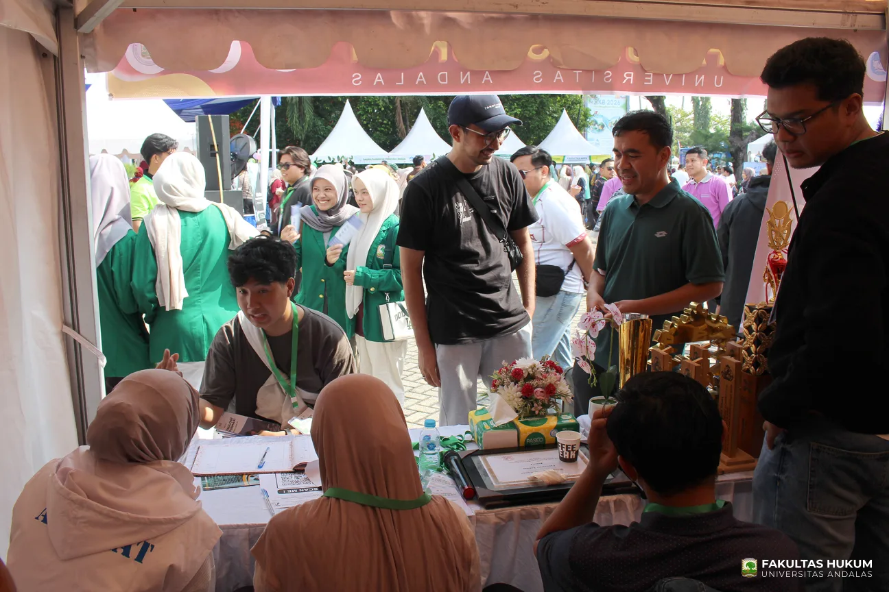 Foto 22 Stand Fakultas Hukum di CFD Pengabdian Masyarakat Universitas Andalas