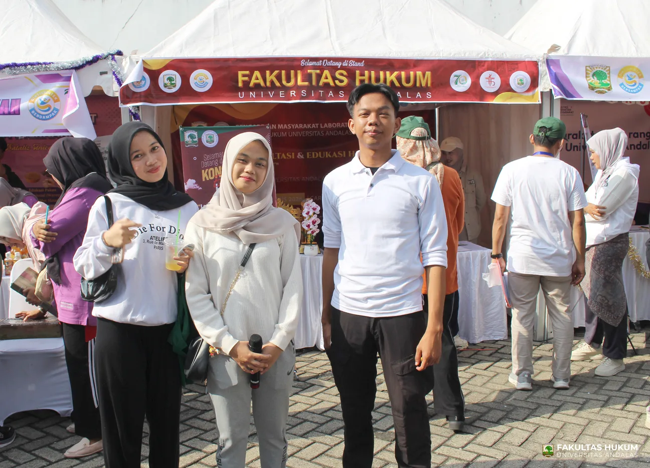 Foto 31 Stand Fakultas Hukum di CFD Pengabdian Masyarakat Universitas Andalas