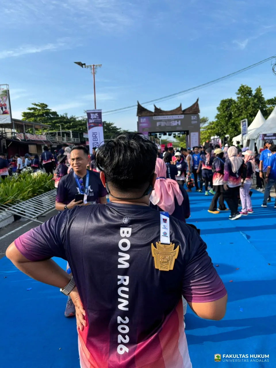 Foto 10 Tendik Fakultas Hukum Universitas Andalas, Taufik Hidayat, A.Md., berpartisipasi...
